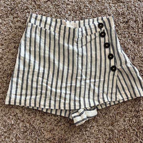 Altard State skort - Picture 1 of 3